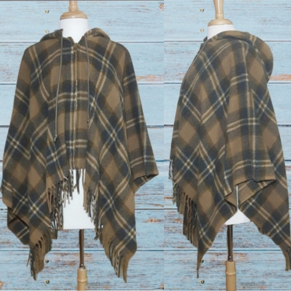 King of the Ponchos Jackets & Blazers - VTG 100% Wool Zip-Up Plaid Poncho w/ Hood & Fringe